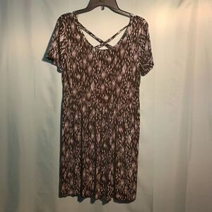 Women’s Black & Beige Ikat Print Dress Short Sleeve Cross Back Casual Boho Style